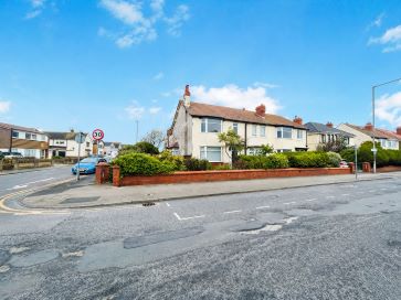 Property for Auction in North West - Flat, 1 32 Bispham Road, Thornton Cleveleys, Lancashire FY5 1DG