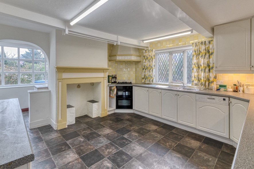 The White Cottage, 156 Oldfield Road, Altrincham, Greater Manchester WA14 4BJ