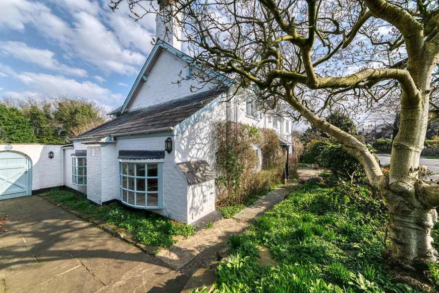 The White Cottage, 156 Oldfield Road, Altrincham, Greater Manchester WA14 4BJ