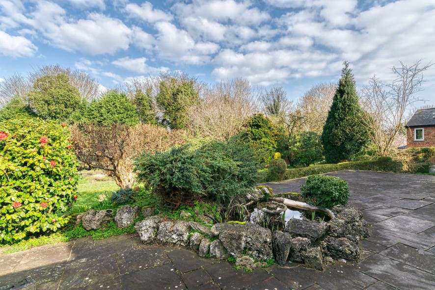 The White Cottage, 156 Oldfield Road, Altrincham, Greater Manchester WA14 4BJ