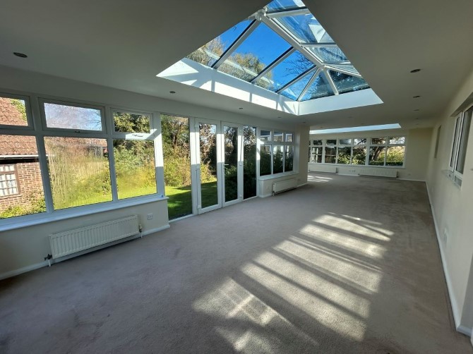 Cemmaes Meadow, London Road, Ashington, Pulborough, RH20 3JR