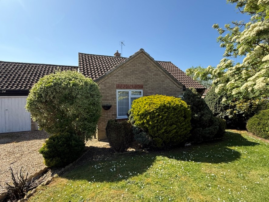 32 Welmore Road, Glinton, Peterborough, Cambridgeshire PE6 7LU