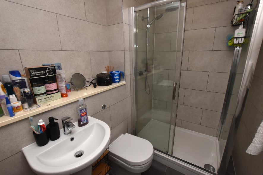 Flat 30, Northgate House, 35 Stonegate Road, Leeds, West Yorkshire LS6 4FL