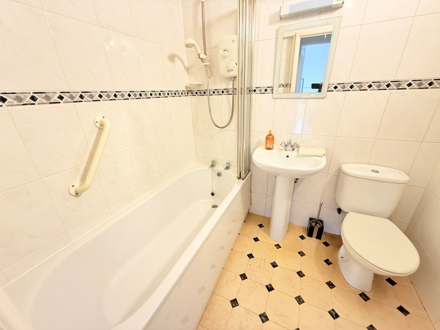 76 Stainburn Road, Stainburn, Workington, Cumbria CA14 1SN