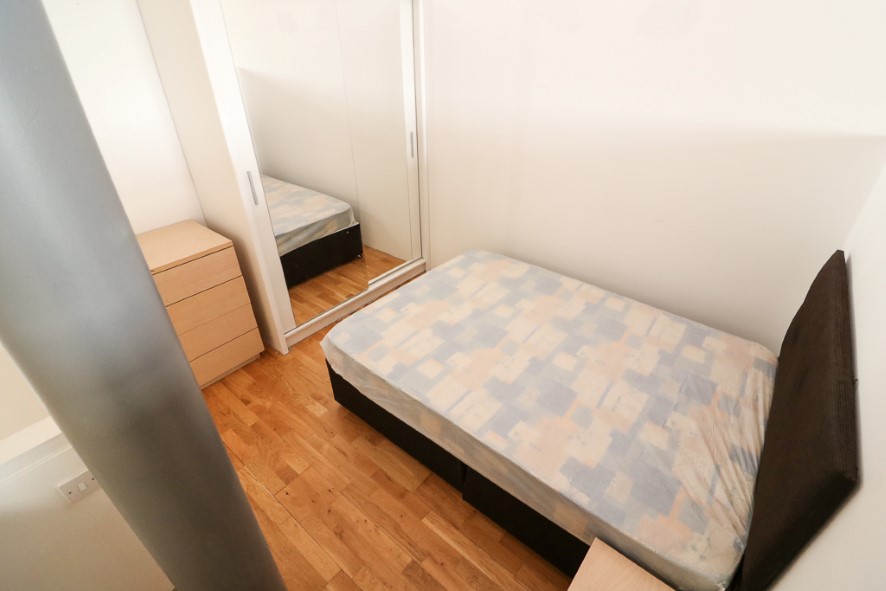 Apartment 113, The Velvet Mill, Lilycroft Road, Bradford, West Yorkshire BD9 5BQ