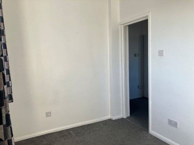Flat 3, 36 Peveril Road, Southampton, Hampshire, SO19 2GA