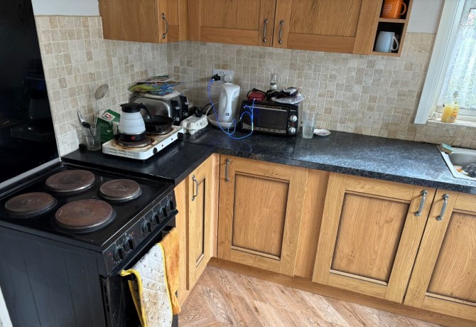 4 Avondale Road, Eastbourne, BN22 8JN