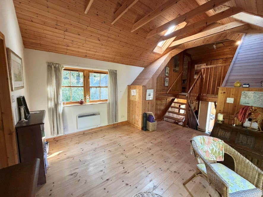 2 Farley, Beauly, Highland IV4 7AF
