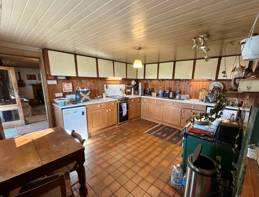 2 Farley, Beauly, Highland IV4 7AF
