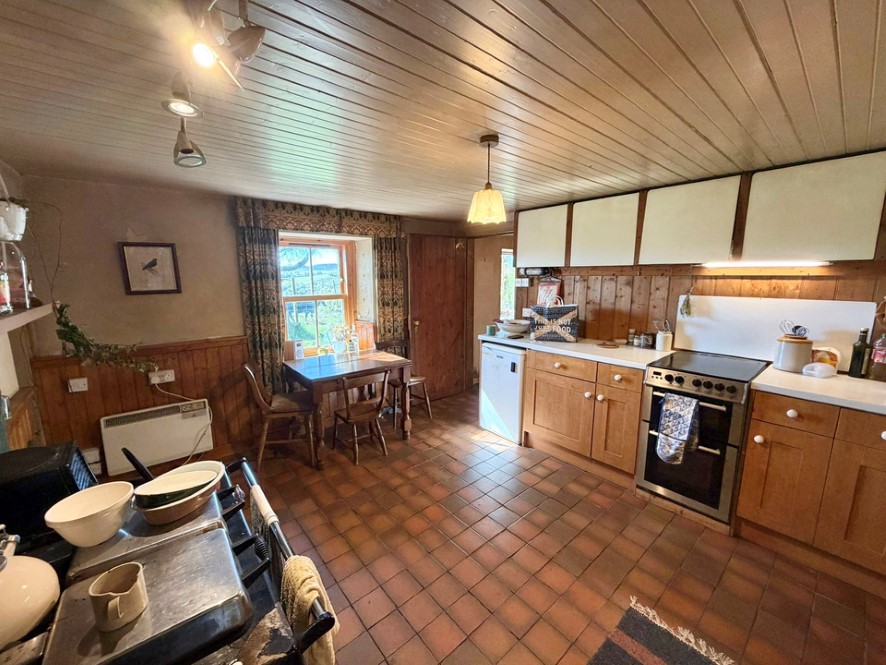 2 Farley, Beauly, Highland IV4 7AF
