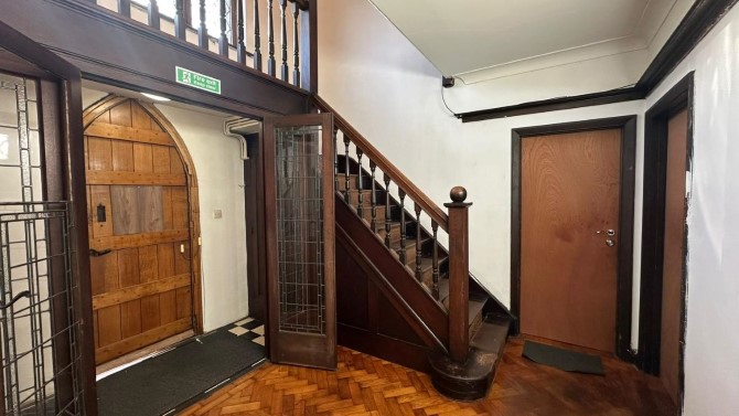 Lot Image