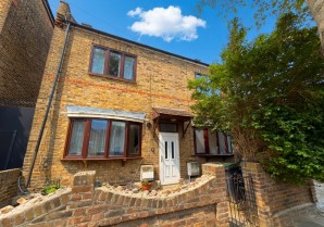 Property for Auction in London - 2 Grove Park Road, Tottenham, London, N15 4SN