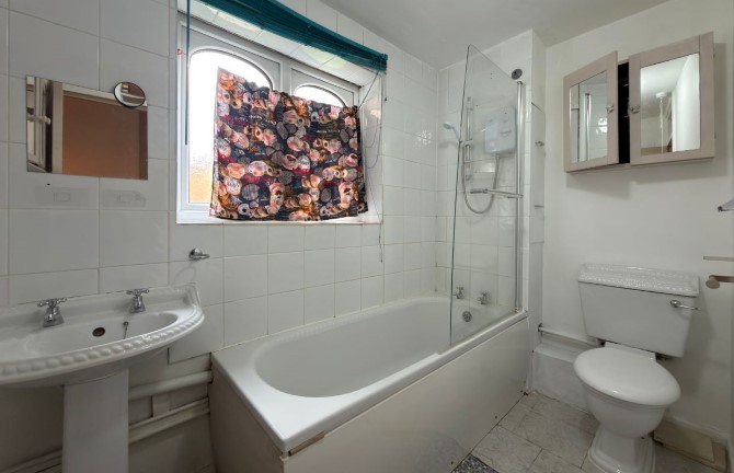 48 Burrell Close, Edgware, Middlesex, HA8 8YZ