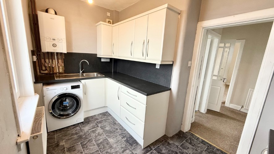 8 Sweerie, Newburgh, Cupar, Fife KY14 6DL