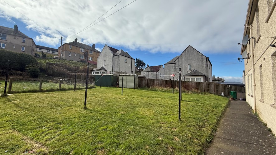 8 Sweerie, Newburgh, Cupar, Fife KY14 6DL