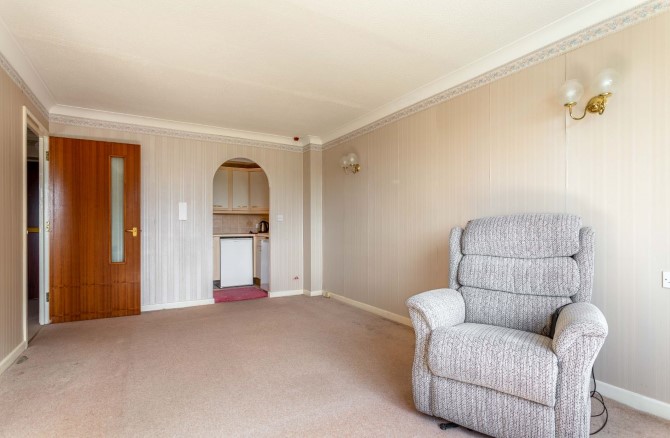 Flat 22 Homedrive House, The Drive, Hove, BN3 6GE