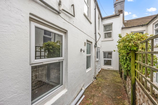 97, Bear Road, Brighton, BN2 4DB