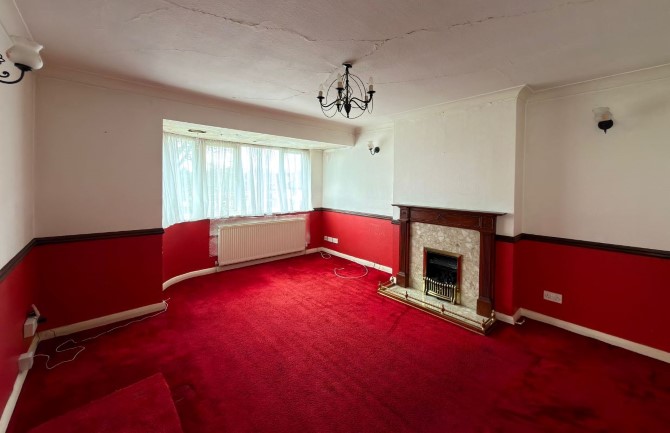 100 Ellesmere Avenue, Mill Hill, London, NW7 3HD