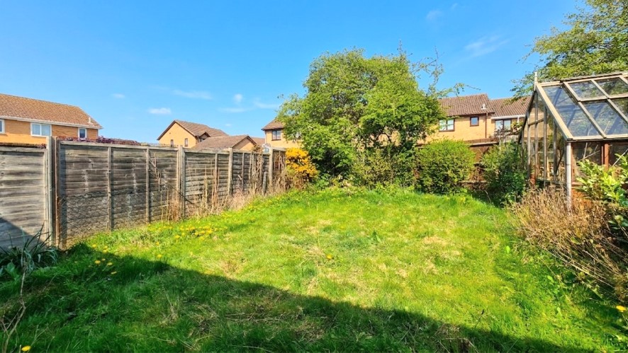 15 Belvoir Walk, Bedford, Bedfordshire MK41 8LF