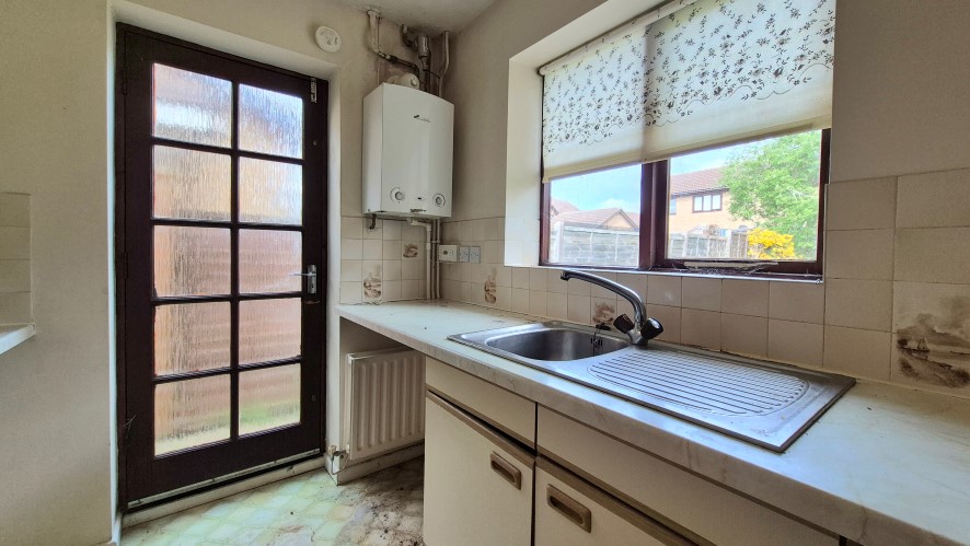 15 Belvoir Walk, Bedford, Bedfordshire MK41 8LF