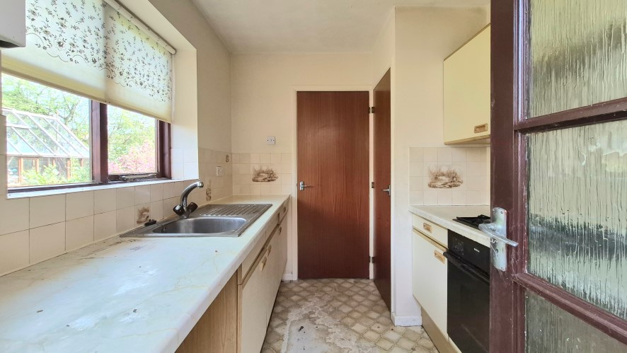 15 Belvoir Walk, Bedford, Bedfordshire MK41 8LF