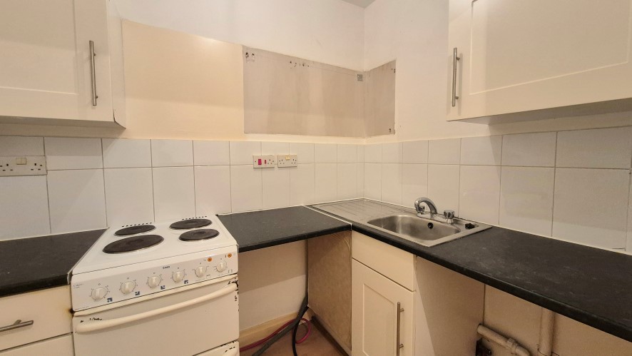 Flat B, 55 Shakespeare Road, Bedford, Bedfordshire MK40 2DX