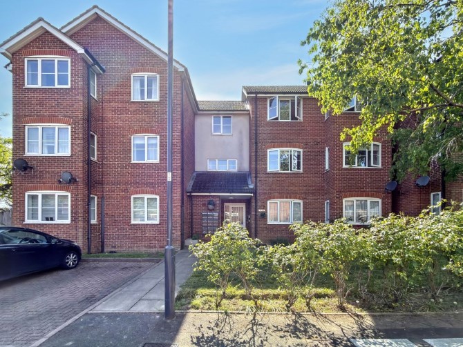 30 Lime Close, Harrow, Middlesex, HA3 7JG