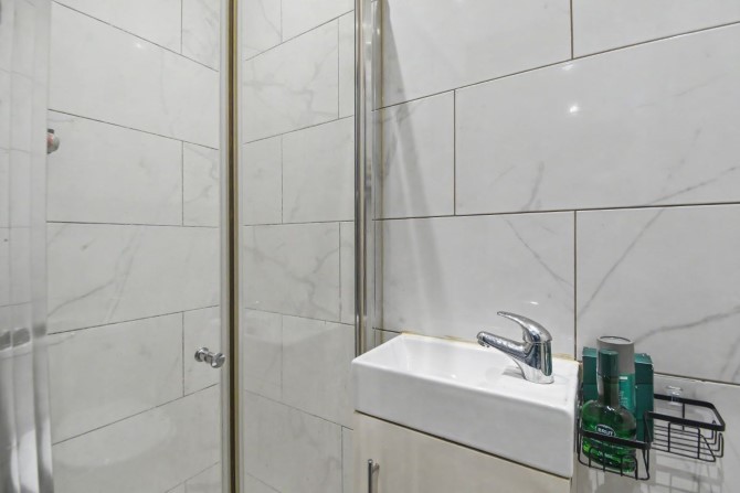 96 Bath Road, Slough, Buckinghamshire, SL1 3SY