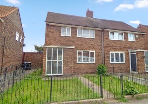 Property for Auction in London - 44 Hathersage Road, Hull, North Humberside, HU8 0EL