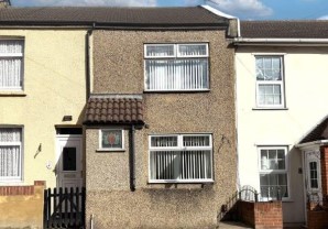 Property for Auction in London - 10 Gipsy Lane, Grays, Essex, RM17 6EE