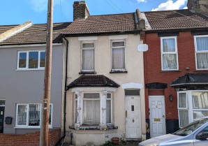 Property for Auction in London - 49 Albany Road, Chatham, Kent, ME4 5DN