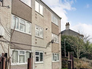 Property for Auction in South West - 93 Wallace Road, Bodmin, Cornwall PL31 2EX