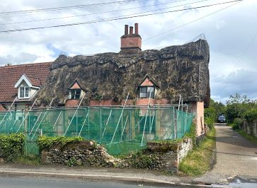 Property for Auction in East Anglia - Pear Tree Cottage, Garboldisham Road, East Harling, Norwich, Norfolk NR16 2PT