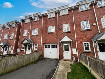 Property for Auction in North West - 28 Glenmuir Close, Irlam, Manchester, Greater Manchester M44 6HE