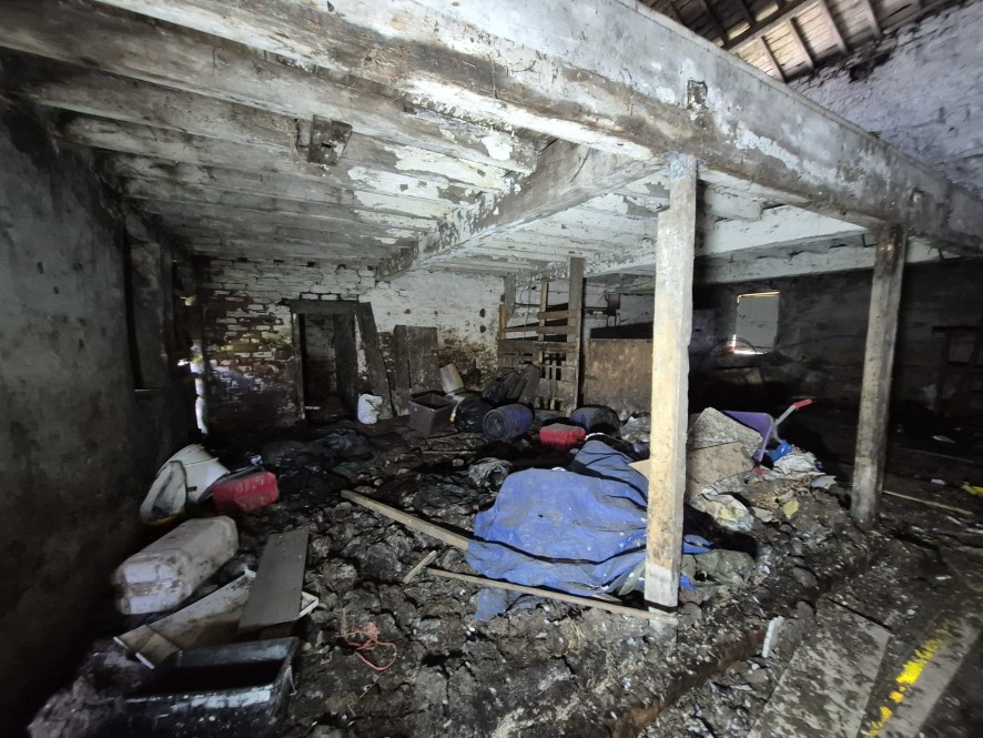 Burn Spring Farm & Land, Grains Bar, Oldham, OL4 2JY