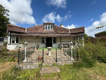 Property for Auction in East Anglia - Waterside Nook, Brimbelow Road, Hoveton, Norwich, Norfolk NR12 8UJ