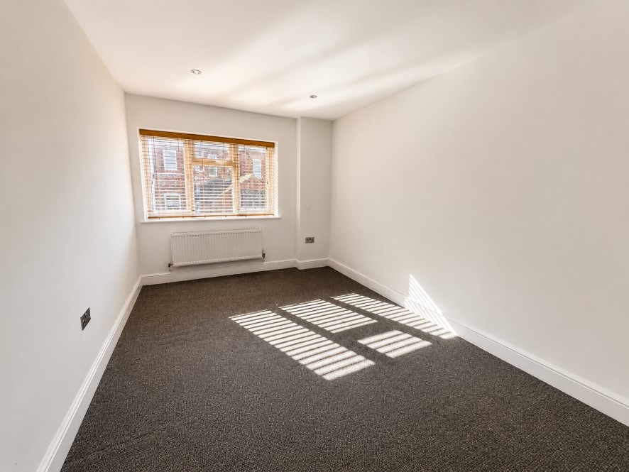 Flat 10, 1A Midland Road, Wellingborough, Northamptonshire NN8 1HA