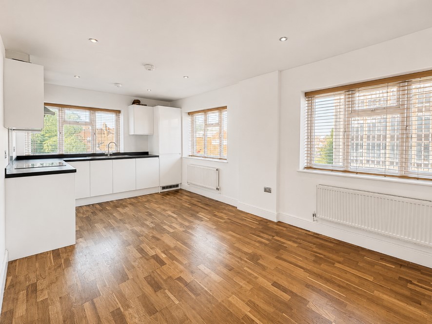 Flat 10, 1A Midland Road, Wellingborough, Northamptonshire NN8 1HA