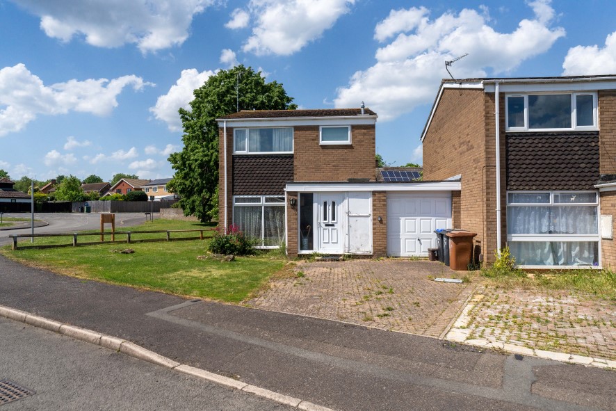 1 Knights Court, Little Billing, Northampton, Northamptonshire NN3 9AT