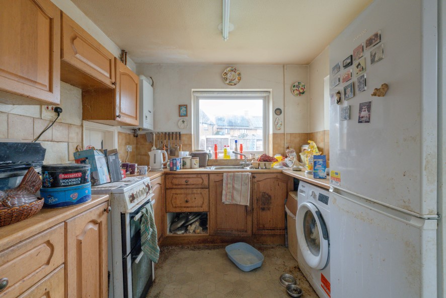 1 Knights Court, Little Billing, Northampton, Northamptonshire NN3 9AT