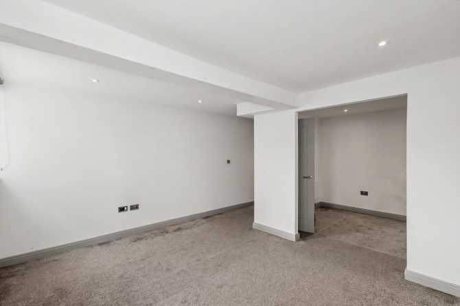 Apartment 5 L I V, George Street, Bradford, West Yorkshire, BD1 5AA