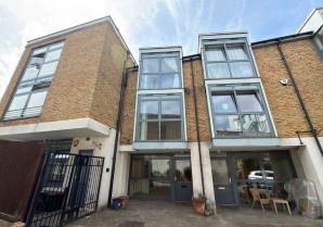 Property for Auction in London - 12 Isabella Mews, Balls Pond Road, Dalston, London, N1 4BJ