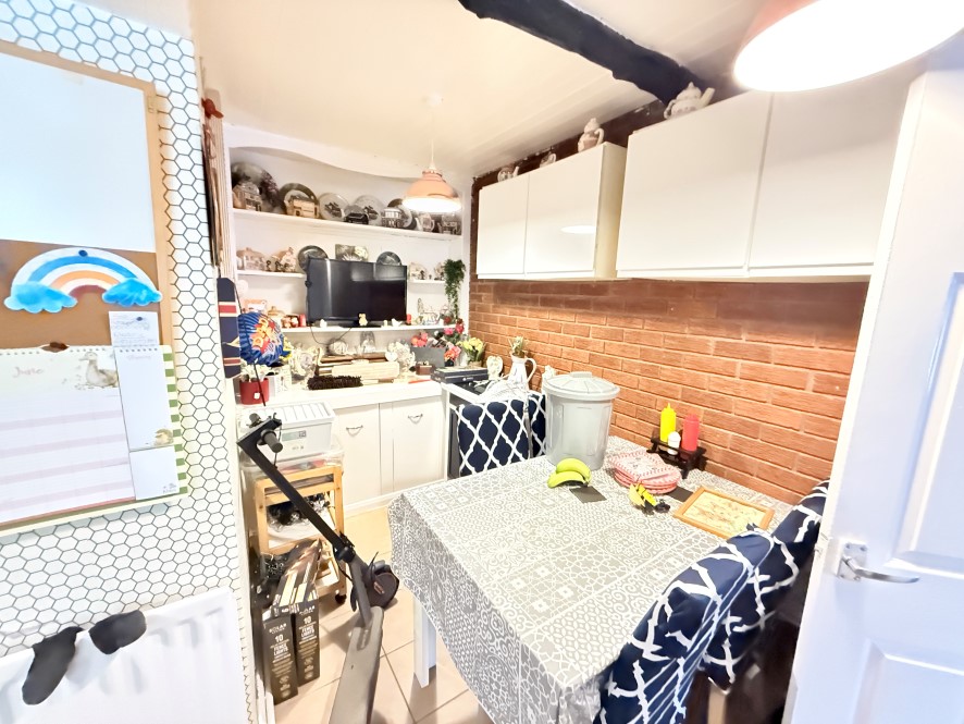 248 Raffles Avenue, Carlisle, Cumbria CA2 7EQ
