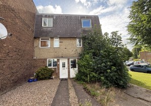 Property for Auction in London - 134 Copenhagen Close, Luton, Bedfordshire, LU3 3TG