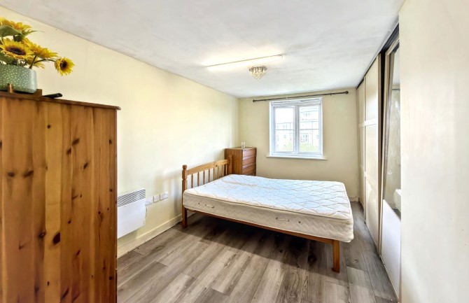 Flat 40 Centrika, Bath Road, Slough, Buckinghamshire, SL1 3SL