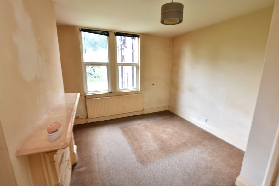 44 Gledhow Wood Avenue, Leeds, West Yorkshire LS8 1NY