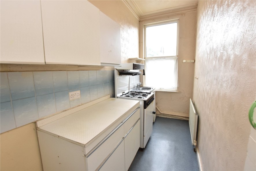 44 Gledhow Wood Avenue, Leeds, West Yorkshire LS8 1NY