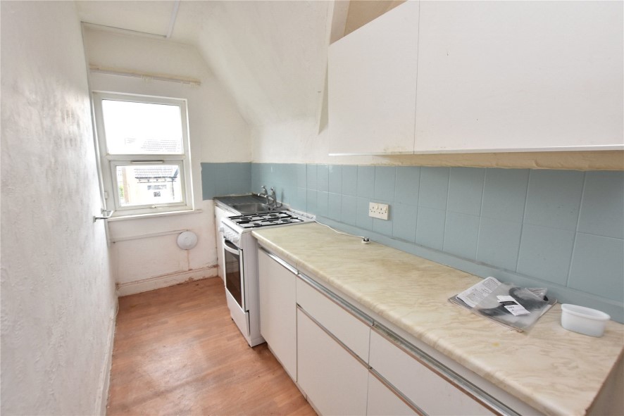 44 Gledhow Wood Avenue, Leeds, West Yorkshire LS8 1NY