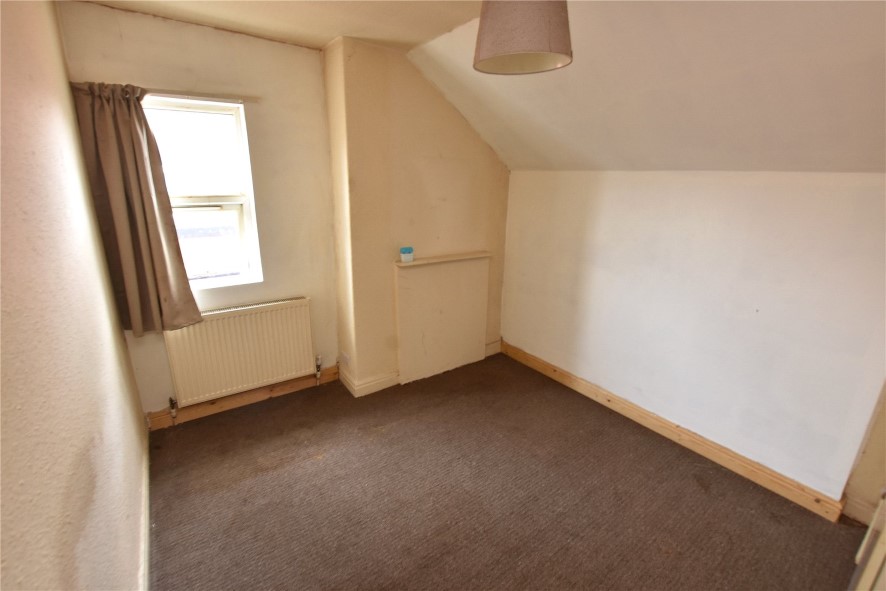 44 Gledhow Wood Avenue, Leeds, West Yorkshire LS8 1NY