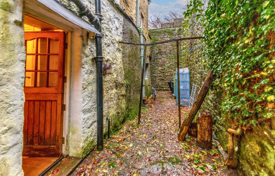 21 Church Terrace, Kendal, Cumbria LA9 4PR